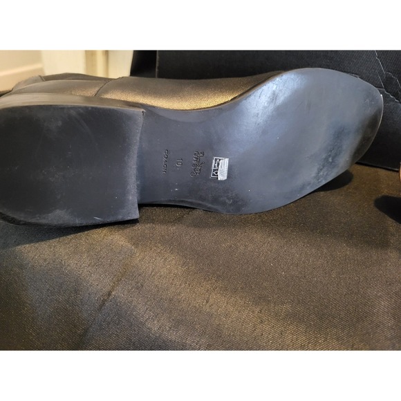 Coach‎ - Picture 7 of 12